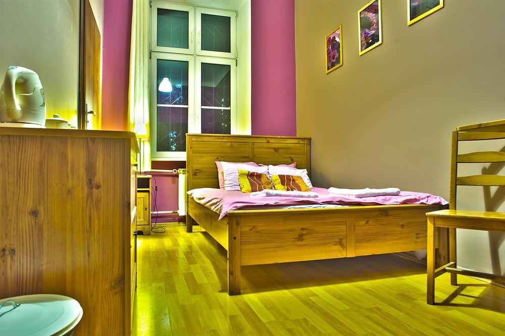 Nathan'S Villa Hostel 바르샤바 외부 사진