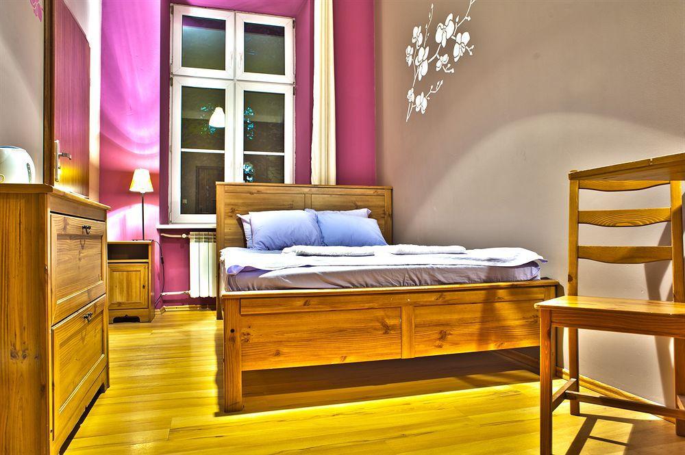 Nathan'S Villa Hostel 바르샤바 외부 사진